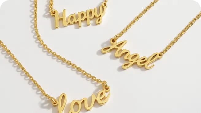 Collares dorados con palabras personalizadas